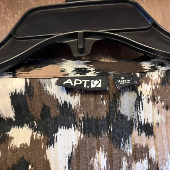 Apt. 9 crinkle button down blouse size Small - Picture 2 of 4